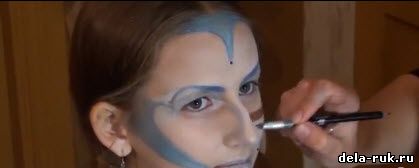  Видео урок: Как разрисовать лицо на новый год идея макияжа
