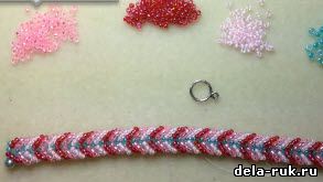 Плетение браслетов из бисера видео